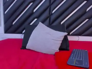 Chaturbate Live Sex Cam of samaraa_lee