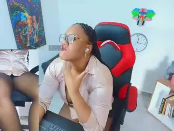 Chaturbate Nude Webcam of amba_rosee1