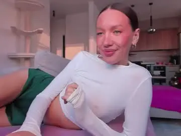 Chaturbate Adult Video Chat of awgustina_sweetheart22