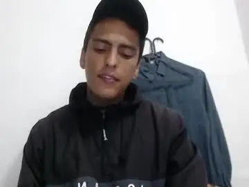 Chaturbate Best live sex cam show of vicctorzc