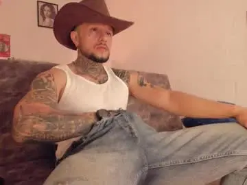 Chaturbate Live Porn of _emilio_escobar