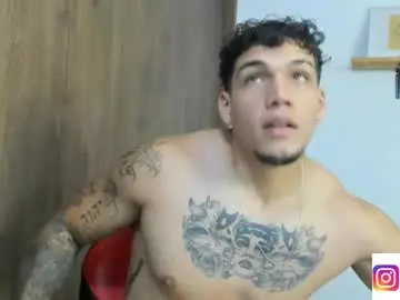 Chaturbate Sex Chat of axel_taylor21