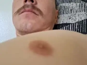 Chaturbate Sex Cam of cumoneverybody96