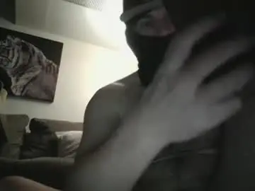 slipp3ry_wh3n_w3t from chaturbate