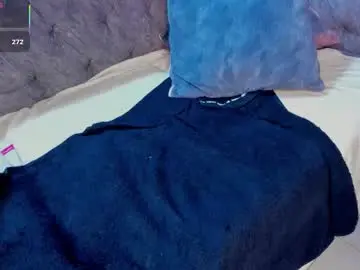 Chaturbate Sex Cam of isabellabroms21