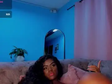 isabellabroms21 from chaturbate