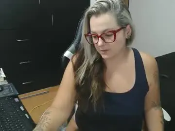 Chaturbate Free Live Porn of perlagoloza05