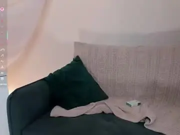 sweet_and_flirt from chaturbate