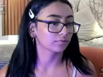 Chaturbate Live Sex Cam of valkyfoxxx