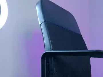 Chaturbate Best live sex cam show of cristalcornner_