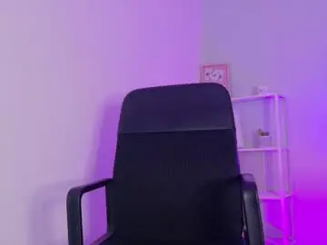 Chaturbate Live Sex Cam of cristalcornner_