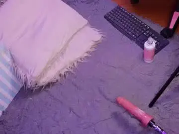 Chaturbate Best live sex cam show of emilykarterr