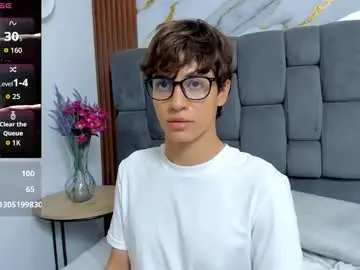 Chaturbate Live Sex of julian_steward