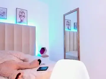 Chaturbate Free Porn Cam of olivia_dluxe