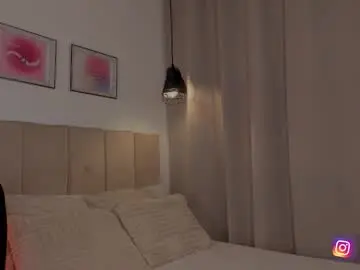 Chaturbate Adult Webcam of _e_m_m_a_1