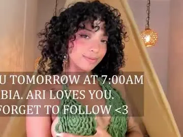 Chaturbate Best live sex cam show of ariella_ruiz