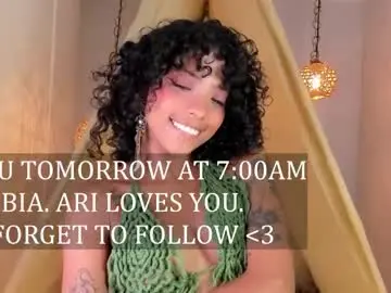 Chaturbate Sex Chat of ariella_ruiz