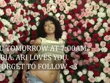 Chaturbate Adult Video Chat of ariella_ruiz