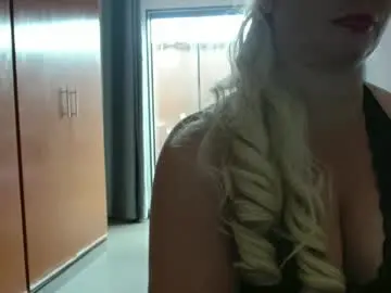 Chaturbate Adult Webcam of hot_wiffe