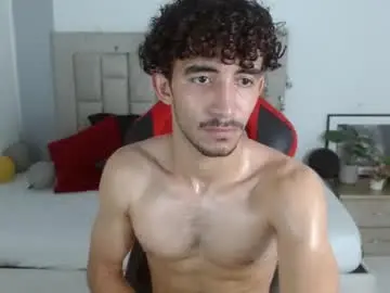 Chaturbate Live Sex Cam of caius_fox