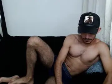 Chaturbate Nude Webcam of caius_fox