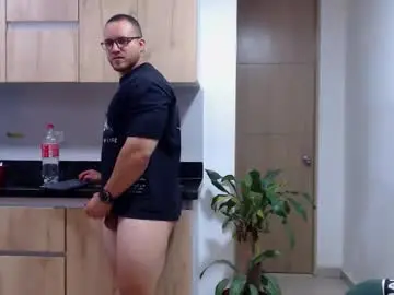 Chaturbate Sex Cam of maximussantorini