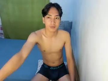 Chaturbate Sex Cam of tastylicious_kim