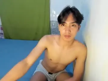 Chaturbate Live Sex of tastylicious_kim