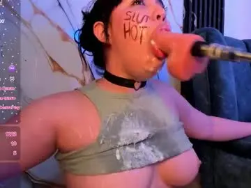 Chaturbate Sex Cam of emy_evie1