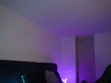 Chaturbate Free Live Porn of krops_