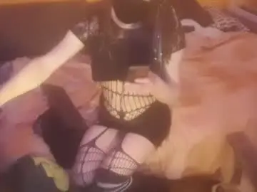 lillysissi from chaturbate