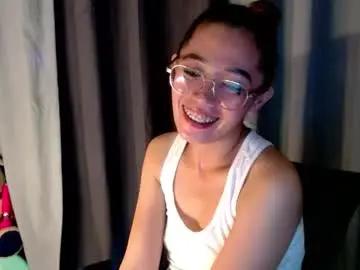 Chaturbate Nude Webcam of mia_slut0810