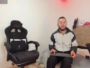 Chaturbate Sex Cam of thomas_hairyxx