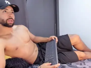 Chaturbate Watch Live Sex Cams of kyle_collinz