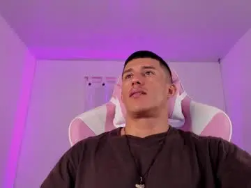 Chaturbate Live Sex Cam of muscle_man07