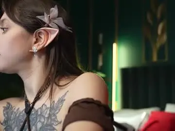 Chaturbate Live Sex Cam of naomimur