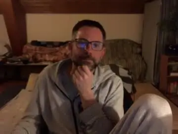 Chaturbate Free Porn Cam of supersquirrel81