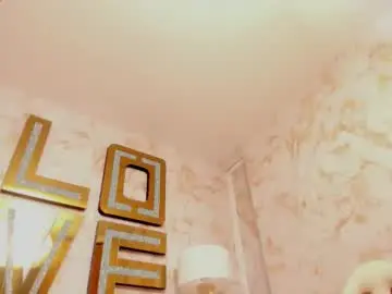 Chaturbate Free Live Porn of slut_milf4u