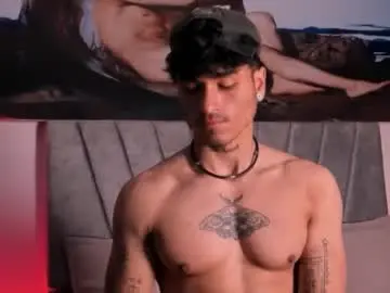 Chaturbate Live Sex Cam of thomas_fit1