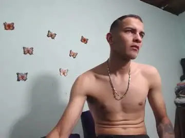 Chaturbate Sex Cam of emily_valencia_1