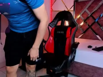 Chaturbate Live Sex Cam of maxbenetti