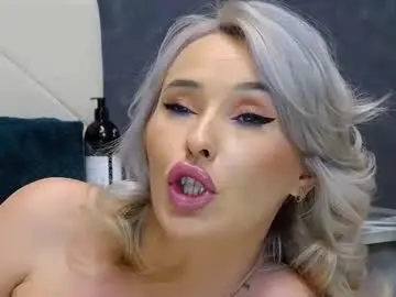 Chaturbate Free Porn Cam of issasmyth