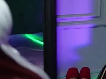 Chaturbate Adult Video Chat of saraiangel