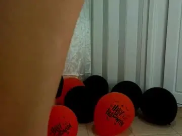 Chaturbate Live Sex Cam of katherinepeti