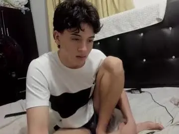 Chaturbate Nude Webcam of picaszomilos350