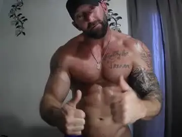 Chaturbate Live Porn of majordadbod101