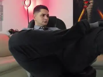 Chaturbate Nude Webcam of nicolass_fellener