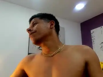 Chaturbate Adult Webcams of ricardo4_