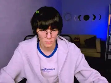 Chaturbate Nude Webcam of xevier_loyd