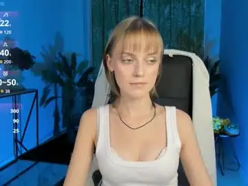 Chaturbate Live Sex Cam of kiramontoyaa